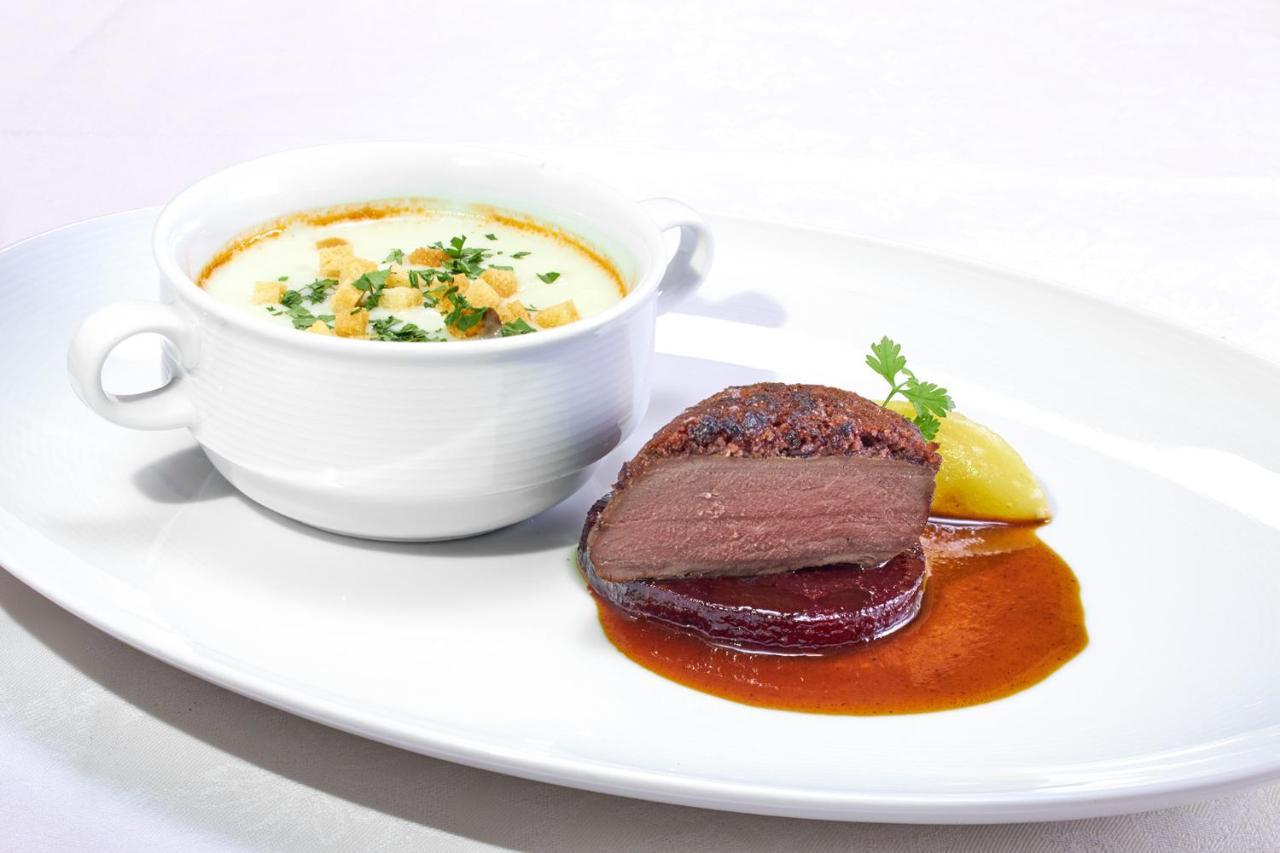 Hotel Broetz Rasun di Sotto Ngoại thất bức ảnh