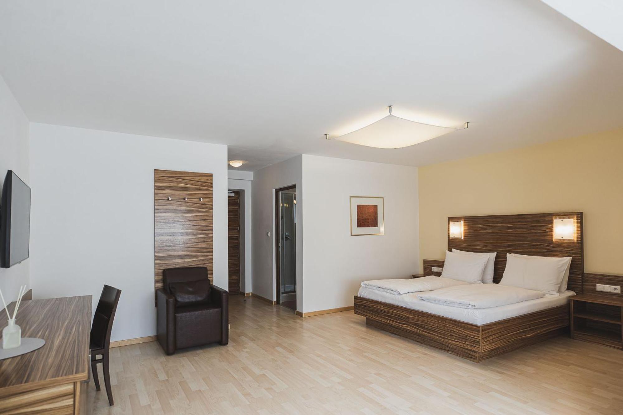 Hotel Broetz Rasun di Sotto Ngoại thất bức ảnh