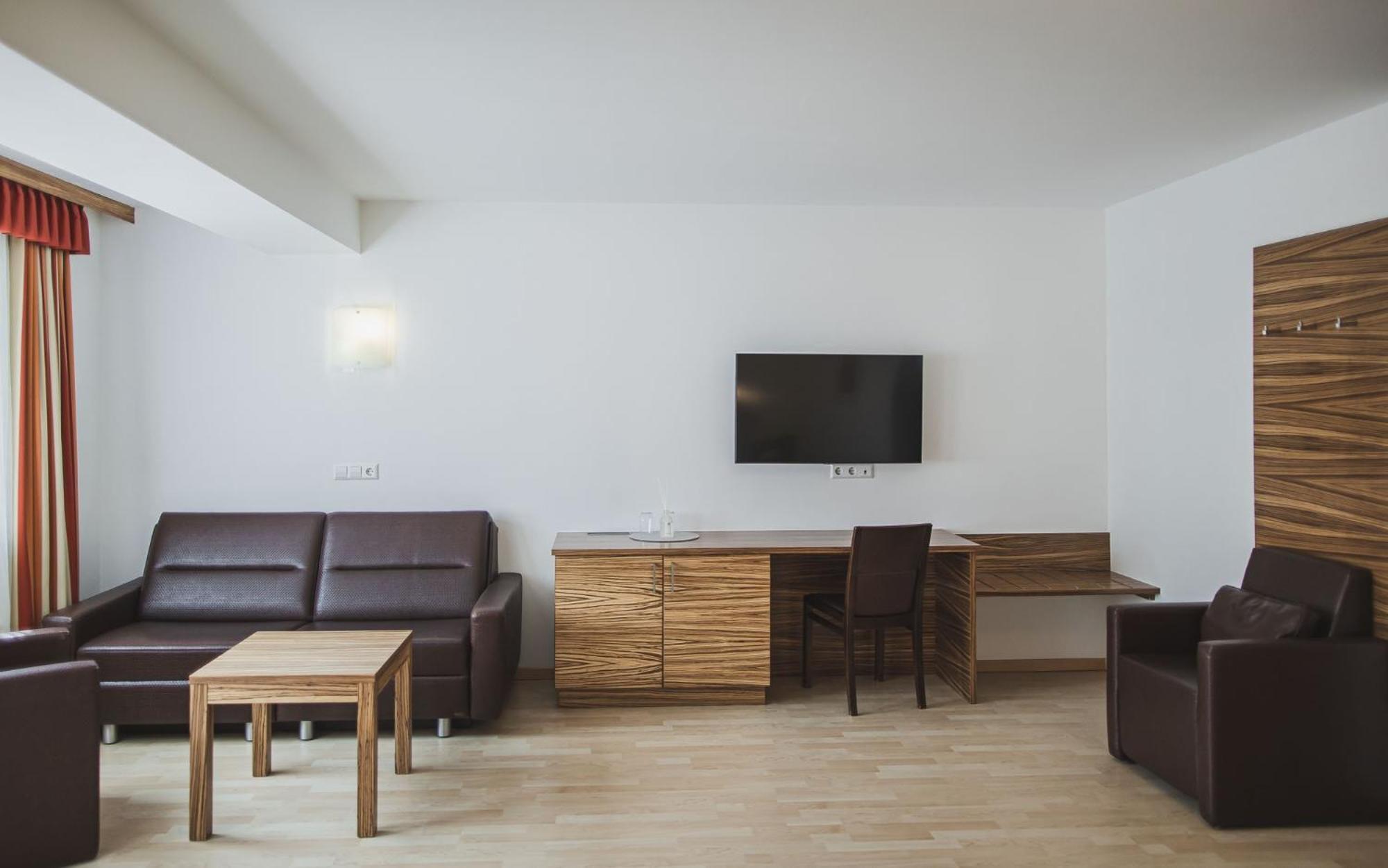 Hotel Broetz Rasun di Sotto Ngoại thất bức ảnh